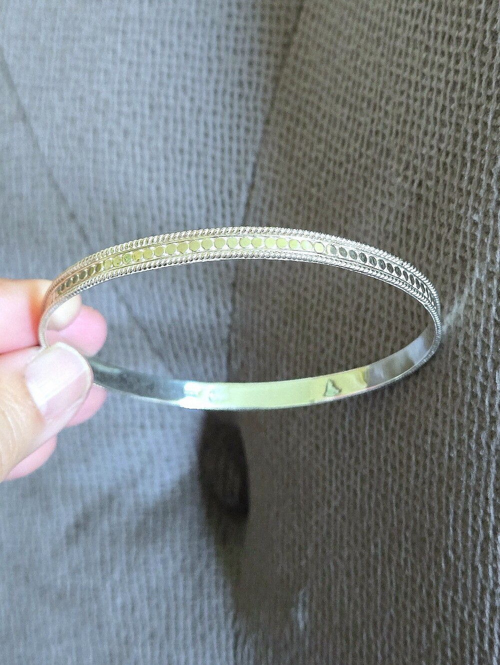Anna Beck Thin Bangle Bracelet - Silver🤍 With Gold💛 Dots••• - Picture 13 of 16
